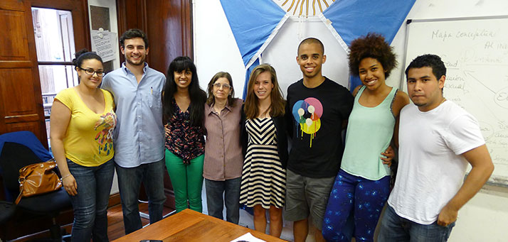 study-abroad-group-at-academia-buenos-aires